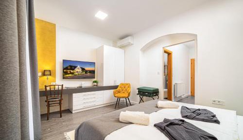 Földszinti szoba (2), terasszal, teakonyhával, étkezővel Nr.3