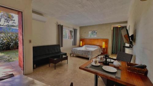 Apartment with Garden View