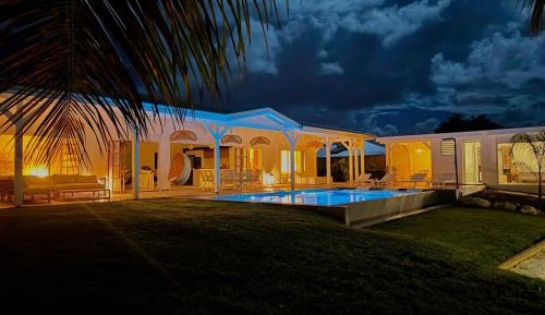 Villa with Sea View