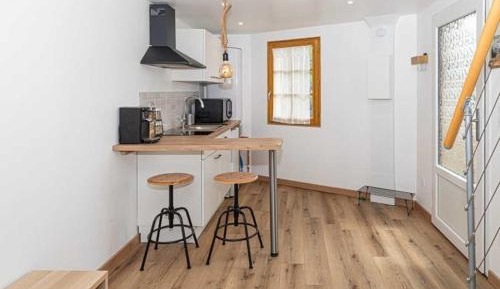 Deluxe Room (1 adult + 1 child)