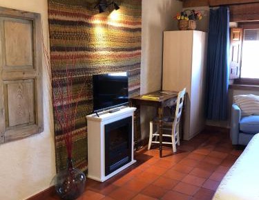 Double or Twin Room with Mountain View