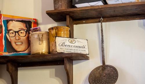 Deluxe Double Room (2 Adults + 1 Child)