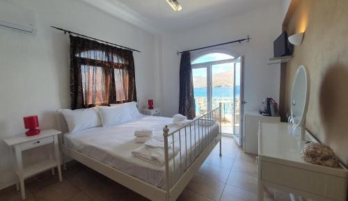 Double Room with Balcony and Sea View