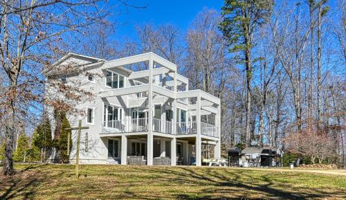 Six-Bedroom House
