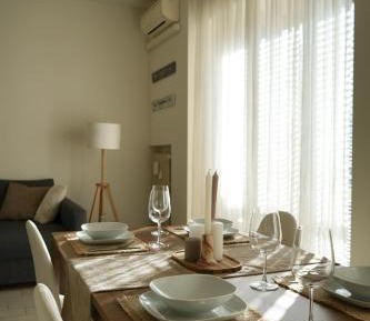 Two-Bedroom Deluxe Apartment with Balcony