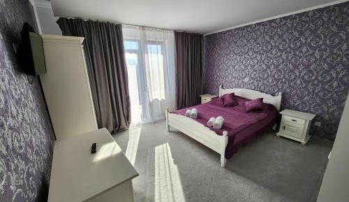 King Room with Mountain View