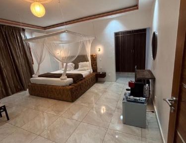 Large Double Room