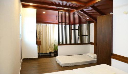 Large Single Room