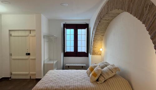 Room #1264247106