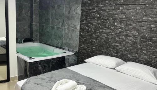 Deluxe Double Room with Bath