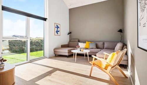 Six-Bedroom Holiday Home