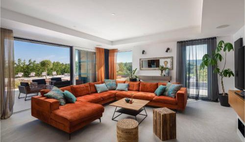 Five-Bedroom Holiday Home