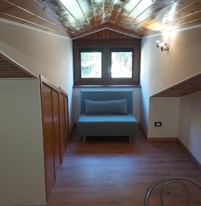 Deluxe One-Bedroom Apartment