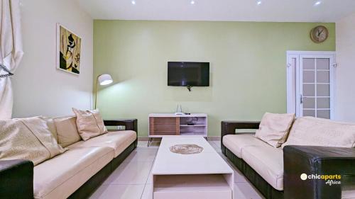 Three-Bedroom Deluxe Apartment