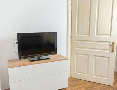Deluxe One-Bedroom Apartment with Garden View