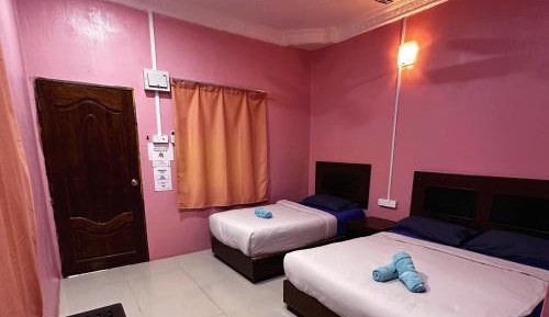 Triple Room with Garden View (Steep staircase)