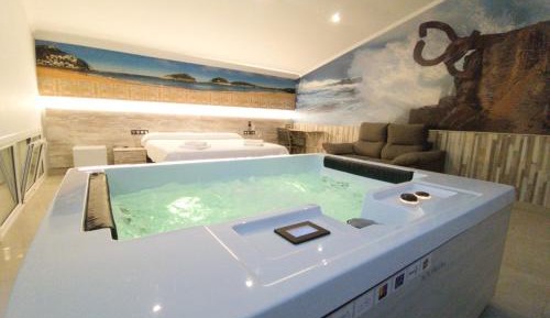 King Suite with Spa Bath