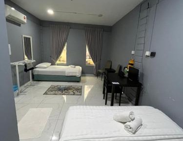 Deluxe Family Room