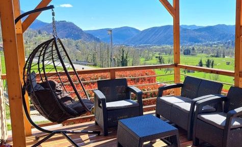 Three-Bedroom Holiday Home with Terrace