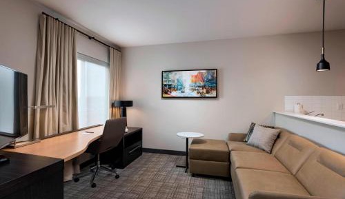 King Studio with Sofa Bed