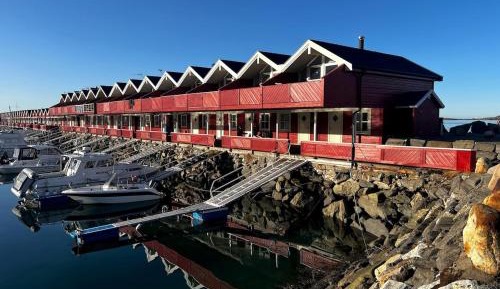 Three-Bedroom Holiday Home 