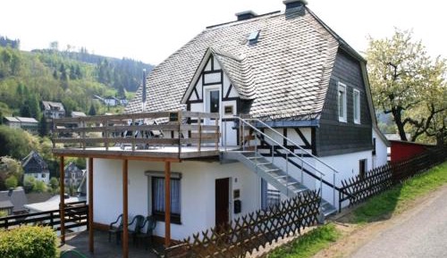Six-Bedroom Holiday Home
