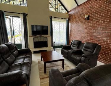 Three-Bedroom Holiday Home 