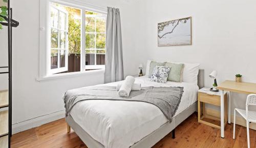 Double Room with Shared Bathroom