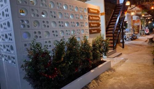 Standard Twin Room with Shared Bathroom