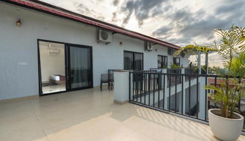 Deluxe Double Room with Balcony