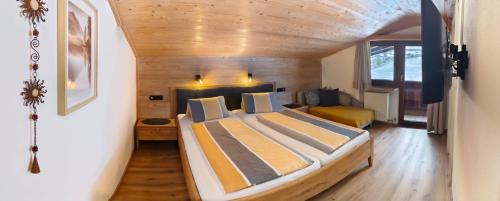 One-Bedroom Apartment with Balcony