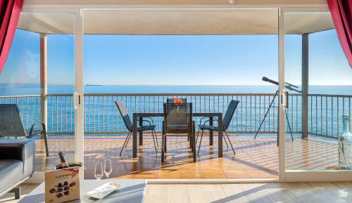 Three-Bedroom Superior Apartment