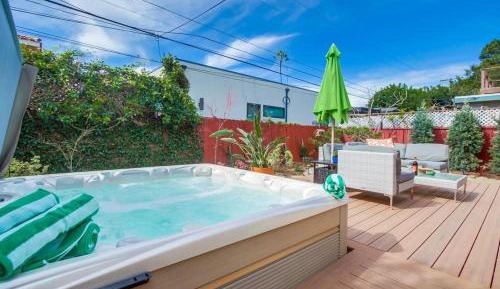 Three-Bedroom Holiday Home 