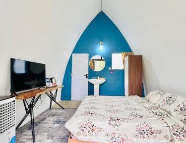 King Room with Mountain View