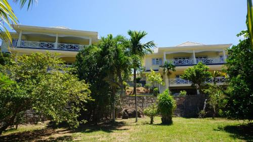 Eight-Bedroom House