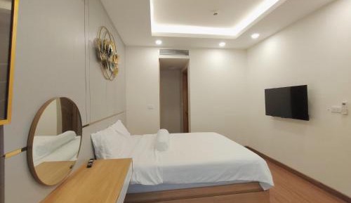 Two-Bedroom Apartment with Ocean View