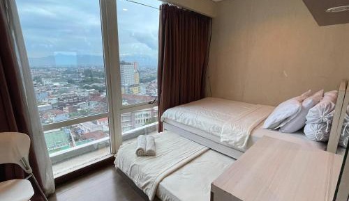 Two-Bedroom Apartment with City View