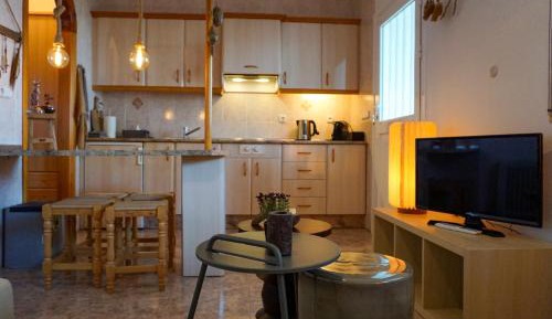 One-Bedroom Apartment With Mountain View And Balcony