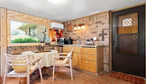 One-Bedroom Apartment with Garden View