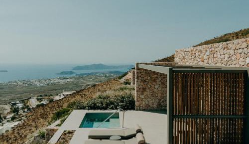 Junior Residence with Private Heated Plunge Pool and Sea View