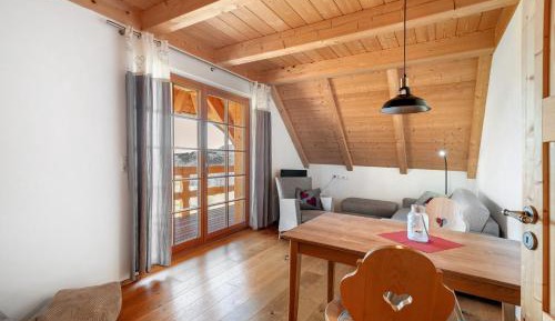 Superior One-Bedroom Apartment with Balcony