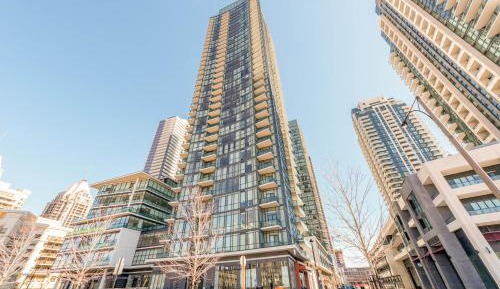 Three-Bedroom Deluxe Apartment