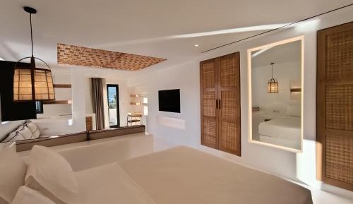 Suite with Private Pool