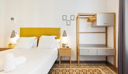 Superior One-Bedroom Apartment