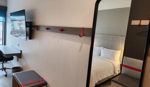 Standard King Room