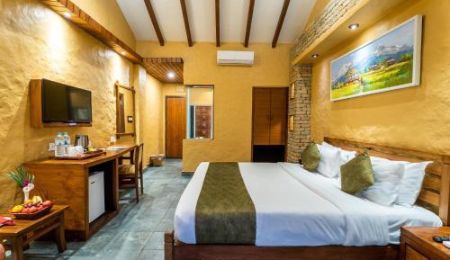 Deluxe Double Room with Free Airport Transfers