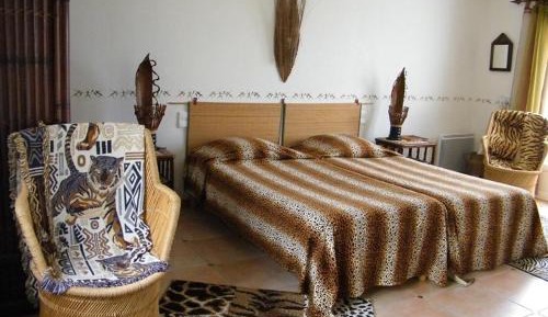 Twin Room with Private Bathroom