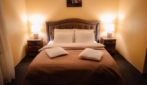Deluxe Family Suite