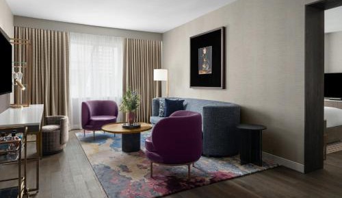 One-Bedroom King Suite - City View