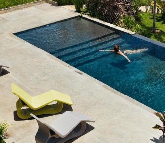 Studio Apartment with Balcony